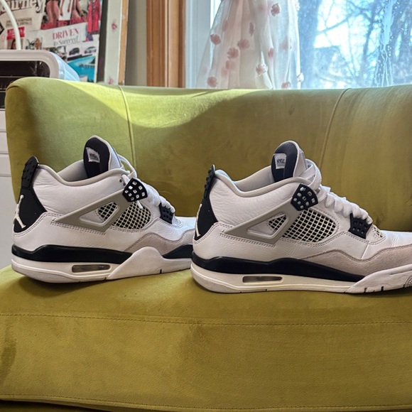 Jordan White and Black Men’s Sneakers - Picture 5 of 9